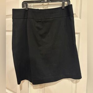 Banana Republic Classic Black Women's Skirt like new.